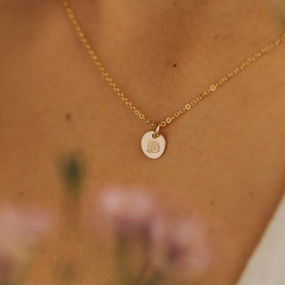 September Peony Birth Flower Boho Simple Necklace - Picture 3 of 13